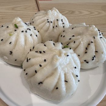 Mom’s Pan Fried Bun - Braised pork fried buns - Dumplings Near Me - Toronto, Ontario Mom’s Pan Fried Bun - Braised pork fried buns - Dumplings Near Me - Toronto, Ontario