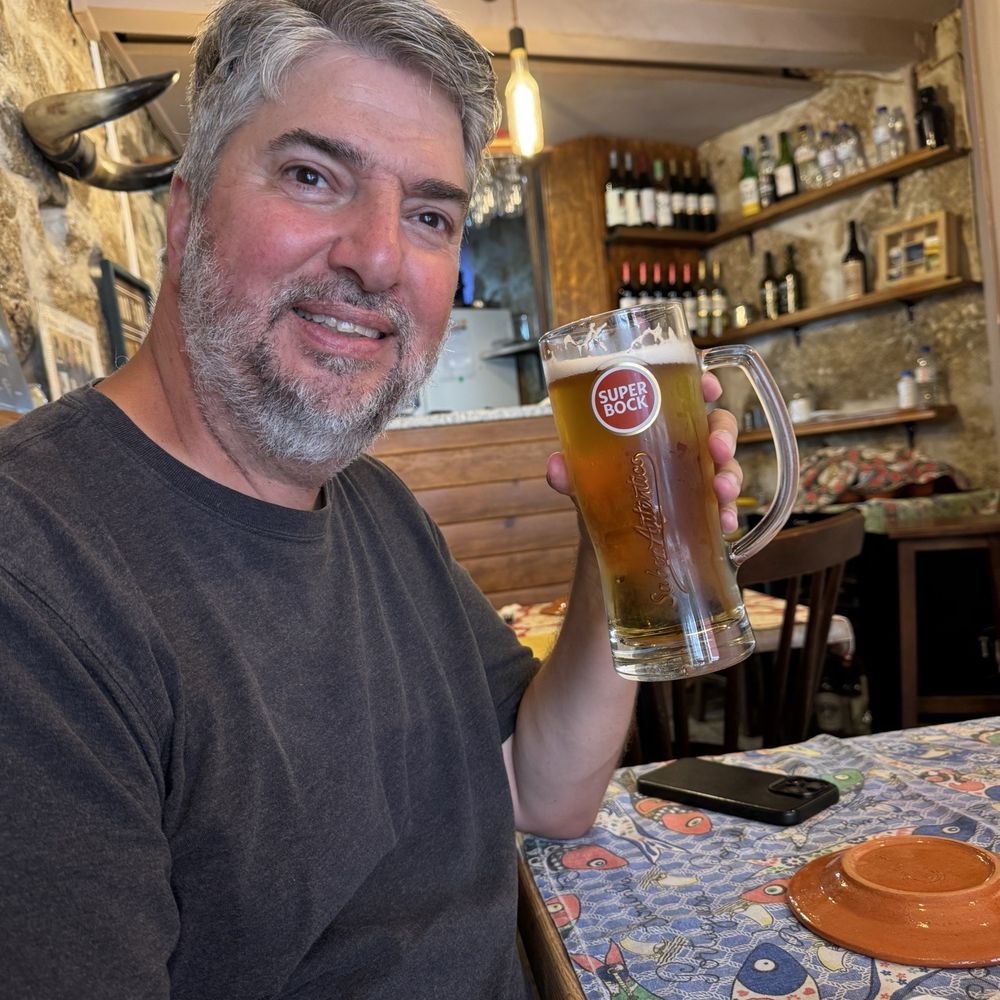 Tasquinha do Canto - Super Bock Beer with super handsome silver fox - Portuguese Near Me - Porto, 13