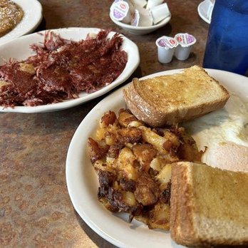 The Ugly Rooster Cafe - Breakfast & Brunch Near Me - Malta, New York