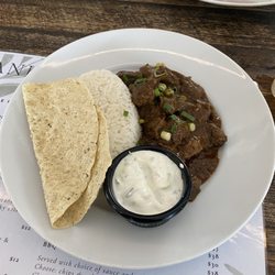 Banksia Hotel - Beef vindaloo