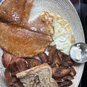 Royal Restaurant - Royal breakfast - Breakfast & Brunch Near Me - Alexandria, Virginia Royal Restaurant - Royal breakfast - Breakfast & Brunch Near Me - Alexandria, Virginia