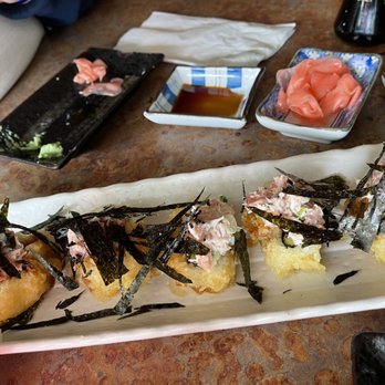 Momo Sushi & Grill - LO roll. - Sushi Bars Near Me - Lake Oswego, Oregon Momo Sushi & Grill - LO roll. - Sushi Bars Near Me - Lake Oswego, Oregon