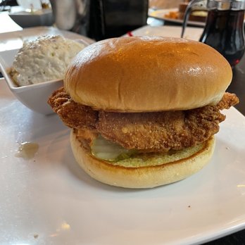 Canopy Road Cafe - The Charleston - American Near Me - Jacksonville, Florida