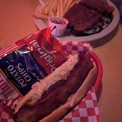 Beulahland - Beulatiful hot dog and patty melt