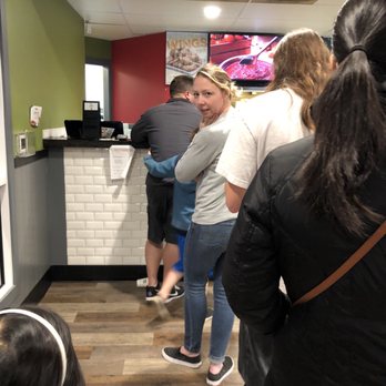 Round Table Pizza - Pizza Near Me - Lake Oswego, Oregon Round Table Pizza - Pizza Near Me - Lake Oswego, Oregon