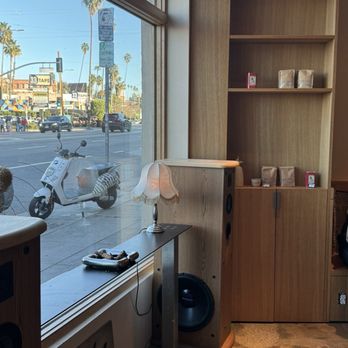 Yala Coffee - Inside - Coffee & Tea Near Me - Silver Lake, California Yala Coffee - Inside - Coffee & Tea Near Me - Silver Lake, California