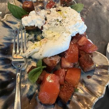 Myrtle & Rose Rooftop Bar - Tomato & Burrata Panzanella - Cocktail Bars Near Me - Savannah, Georgia