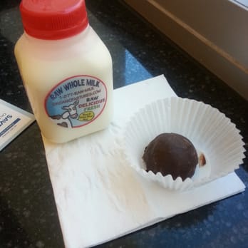 LA Cookie Con - Milk! A necessity at a baking convention. - Unofficial Yelp Events Near Me