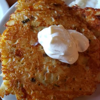 Elmer's Restaurant - Bacon & Tillamook Potato Cakes & Eggs... just not that flavorful - Breakfast & Brunch Near Me - Portland, Oregon Elmer's Restaurant - Bacon & Tillamook Potato Cakes & Eggs... just not that flavorful - Breakfast & Brunch Near Me - Portland, Oregon
