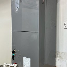 Indoor unit, located in the garage. Indoor unit, located in the garage.