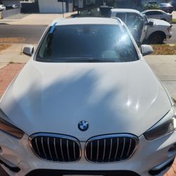 Abril Auto Glass