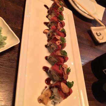 Zu Izakaya - Spicy garlic tuna roll. - Asian Fusion Near Me - Tempe, Arizona
