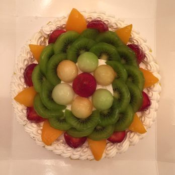 Fay Da Bakery - Freshly made mango cake filled with fresh fruit. - Bakeries Near Me - Forest Hills, New York
