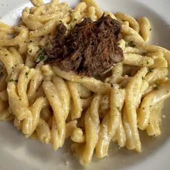 Social Corner - Cacio e pepe with braised beef - Pizza Near Me - Vancouver, British Columbia Social Corner - Cacio e pepe with braised beef - Pizza Near Me - Vancouver, British Columbia