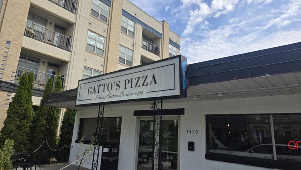 Gatto's Pizza by null