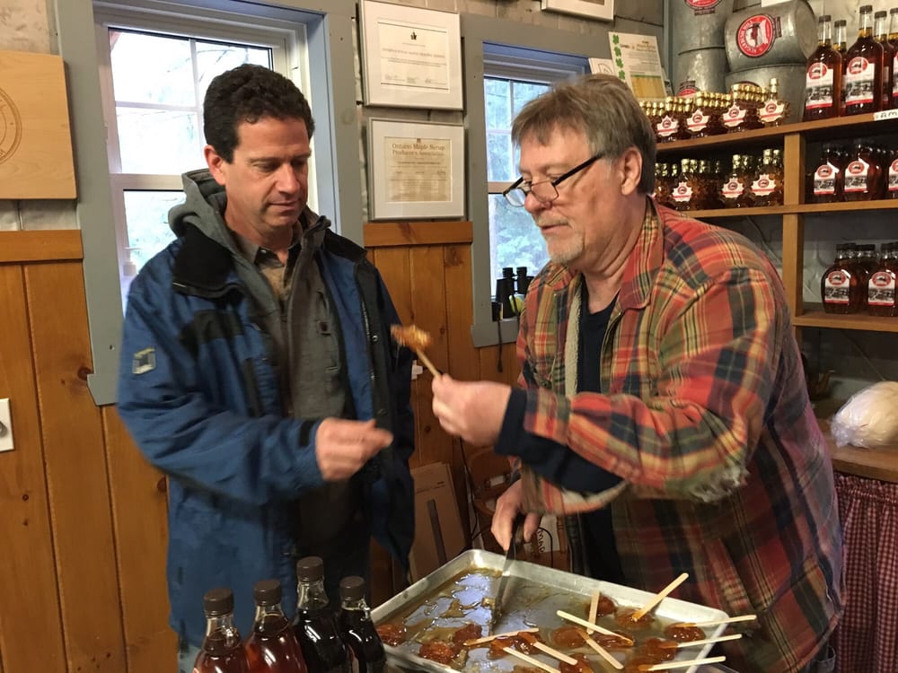 Sugarbush Hill Maple Farm Logo