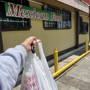 La Casa Bakery and Cafe - Exterior - Mexican Near Me - Houston, Texas
