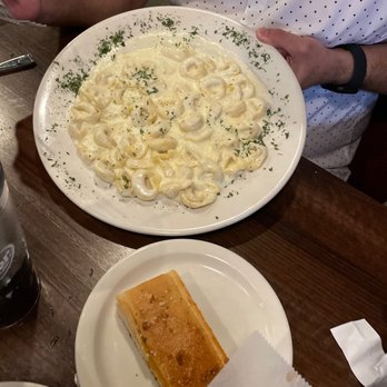 Giovanni's Pizzeria & Kitchen - Tortillini fettuccine - Pizza Near Me - Orlando, Florida Giovanni's Pizzeria & Kitchen - Tortillini fettuccine - Pizza Near Me - Orlando, Florida