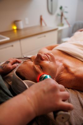 Personalized Facial Service - Our facials are customizable with your skincare goals in mind. Using a targeted combination of treatments and procedures, we blend technology, clean skincare products and years of experience to provide visible results. Personalized Facial Service - Our facials are customizable with your skincare goals in mind. Using a targeted combination of treatments and procedures, we blend technology, clean skincare products and years of experience to provide visible results.