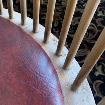 Chi Chi's Pizza - Why do all of the chairs look so disgusting? - Pizza Near Me - Saugus, California
