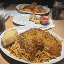 Boston Pizza - Smoky Mountain Spaghetti & meatballs