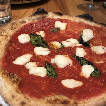 Pizzeria Libretto - Pizza Near Me - Toronto, Ontario