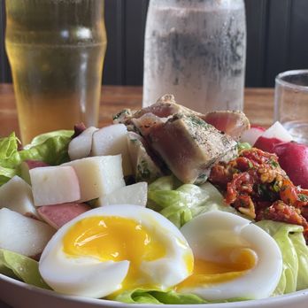 Tabor Tavern - Nicoise Salad - New American Near Me - Portland, Oregon Tabor Tavern - Nicoise Salad - New American Near Me - Portland, Oregon