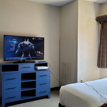 Great Wolf Lodge - One of the rooms with its own bathroom - Resorts Near Me - Williamsburg, Virginia Great Wolf Lodge - One of the rooms with its own bathroom - Resorts Near Me - Williamsburg, Virginia