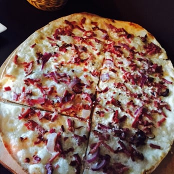 gegenüber - Klassischer Flammkuchen - Wine Bars Near Me - Hanover, NI