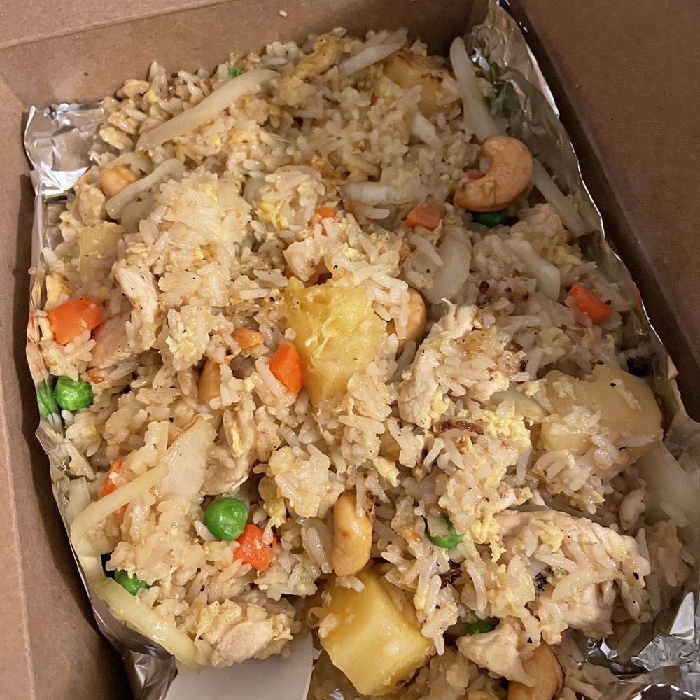 Royyim Thai - Pineapple Fried Rice - wasn't bad, but wasn't great! - Thai Near Me - Mesa, Arizona Royyim Thai - Pineapple Fried Rice - wasn't bad, but wasn't great! - Thai Near Me - Mesa, Arizona