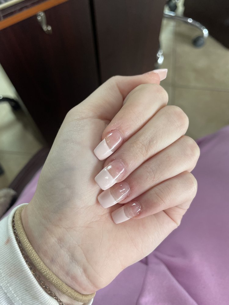 JENNY’S NAILS & SPA Updated June 2024 1804 State Hill Rd