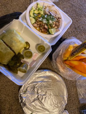 Aztecas Taco Truck by null