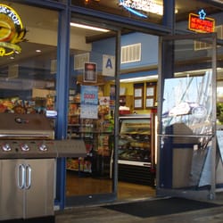 Harbor Island Liquor & Deli