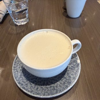 Kneads Bakeshop - Peach Cobbler Chai Latte - Bakeries Near Me - Baltimore, Maryland