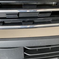 Avis Rent A Car - More damage prior to picking the car up
