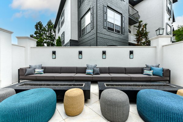 Avana Cheshire Bridge by null