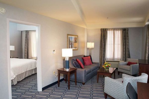 Hampton Inn & Suites Providence Downtown by null