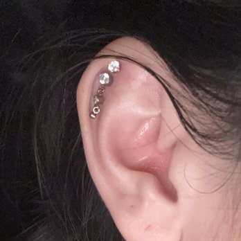 Kirakira Piercing - Piercing Near Me - Honolulu, Hawaii
