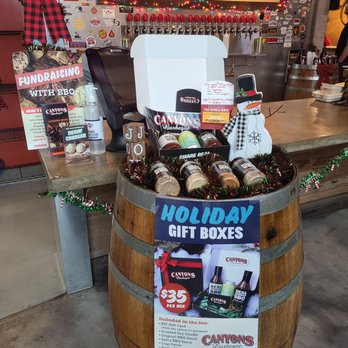 Canyons Barbeque - Holiday gift boxes and fundraising opportunities - 12/2022 - Barbeque Near Me - Castro Valley, California Canyons Barbeque - Holiday gift boxes and fundraising opportunities - 12/2022 - Barbeque Near Me - Castro Valley, California