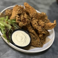 Earthly Plant Based Eatery - Vegan oysters (mushrooms)