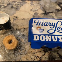 Mary Lee Donuts