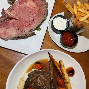 Redstone American Grill - 14 oz Prime Rib and Braised Short Rib - Steakhouses Near Me - Bridgewater, New Jersey Redstone American Grill - 14 oz Prime Rib and Braised Short Rib - Steakhouses Near Me - Bridgewater, New Jersey