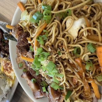 Bilao - Pancit - Filipino Near Me - Sacramento, California Bilao - Pancit - Filipino Near Me - Sacramento, California