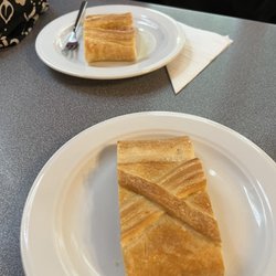 Monarchie - Peach strudel