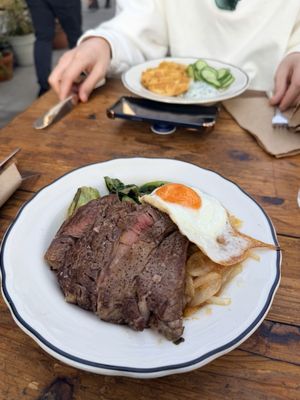 Croft Alley Beverly Hills by null