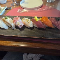 Seven piece nigiri