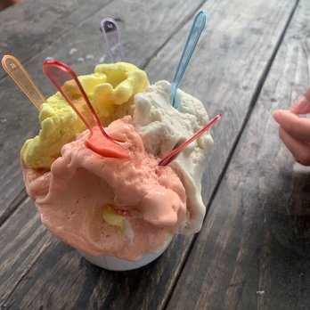 Gypsea Gelato - Tom Kha, Tahitian vanilla bean, Strawberry Lilikoi sorbet - Gelato Near Me - Kealakekua, Hawaii Gypsea Gelato - Tom Kha, Tahitian vanilla bean, Strawberry Lilikoi sorbet - Gelato Near Me - Kealakekua, Hawaii