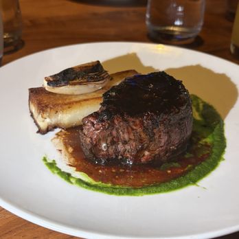 Amelia Gene's - Prime filet mignon - Bars Near Me - Memphis, Tennessee