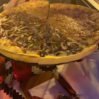 Happy Camper - Half mushroom and sausage, other half cheese. Very good - Pizza Near Me - Chicago, Illinois Happy Camper - Half mushroom and sausage, other half cheese. Very good - Pizza Near Me - Chicago, Illinois