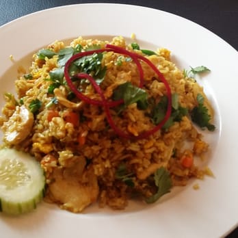 altThai - Curry Rice with Chicken - Thai Near Me - Arlington Heights, Illinois
